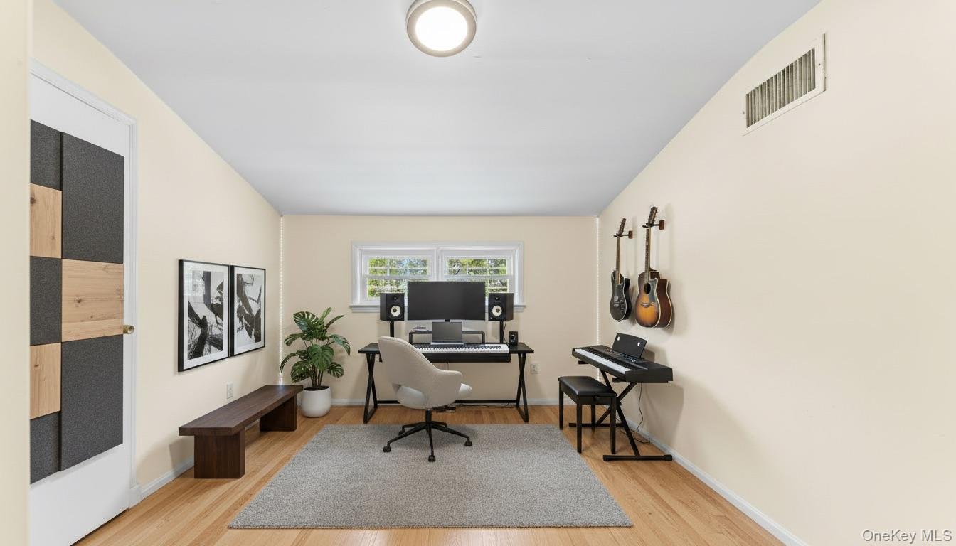 50 Wilmot Road New Rochelle, NY 10804 - Photo 10 of 22