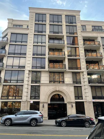 $878,000 | 63-36 99 Sreet, Unit 8C | Rego Park