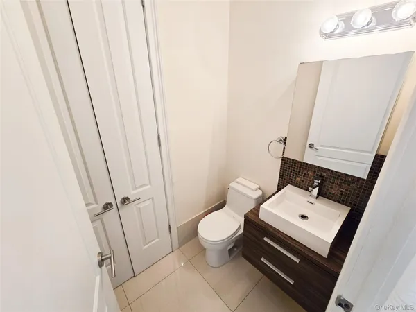 $878,000 | 63-36 99 Sreet, Unit 8C | Rego Park