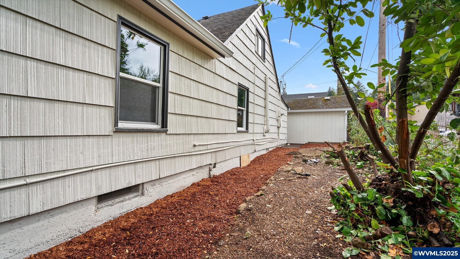128 Holley Road Sweet Home, OR 97386 - Photo 33 of 36