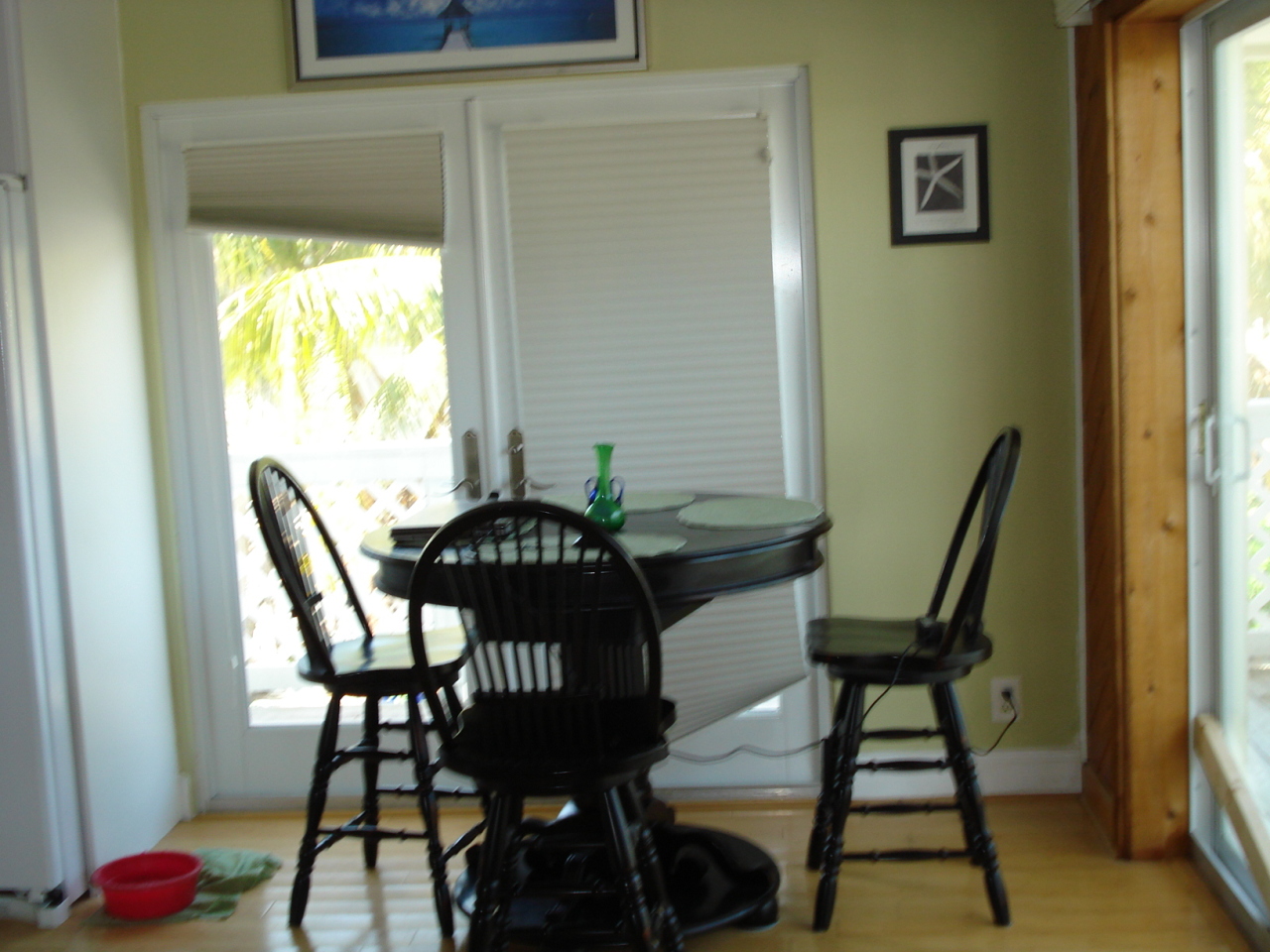 29463 Ranger Avenue Big Pine Key, FL 33043 - Photo 4 of 17 dining area