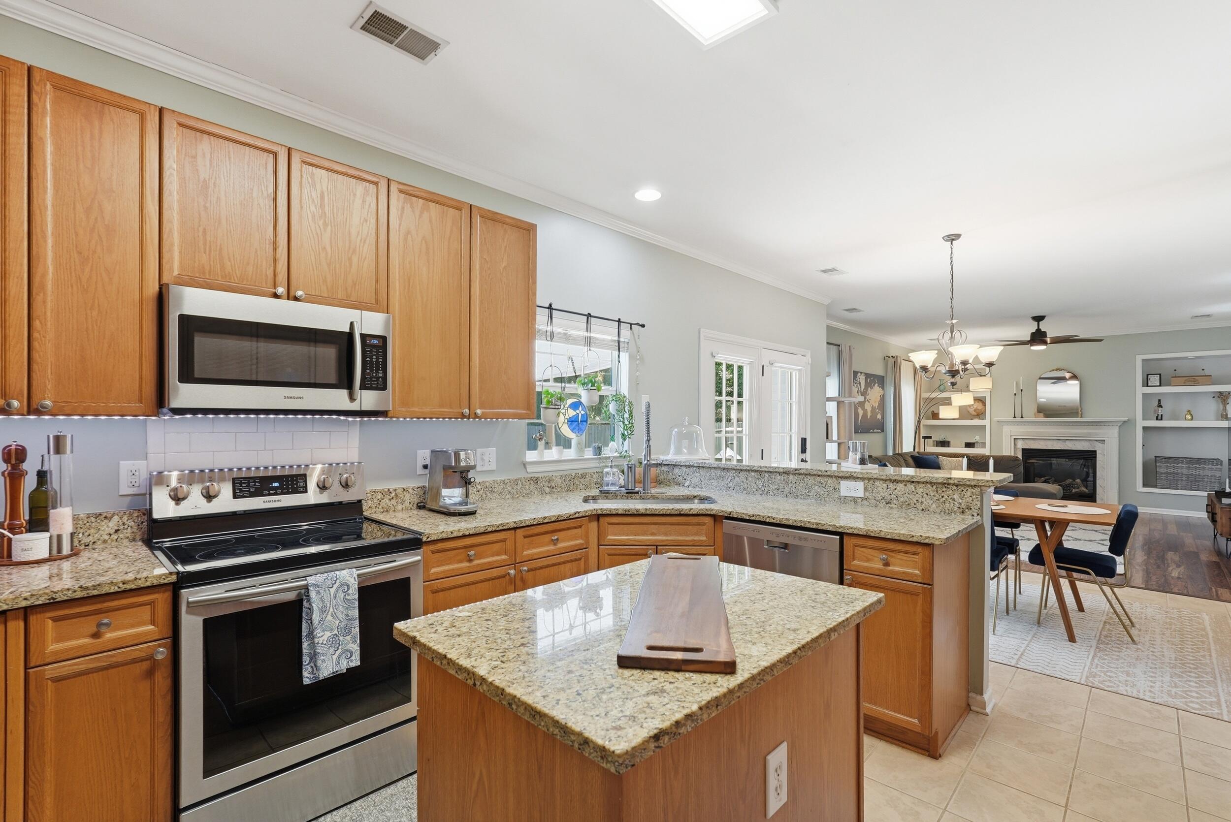 715 Bent Hickory Road Charleston, SC 29414 - Photo 6 of 30 11_dsc00987