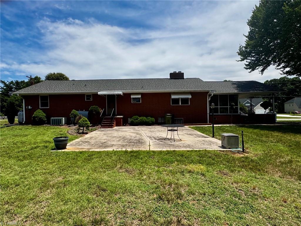 2167 Payne Road Lexington, NC 27295 - Photo 2 of 14