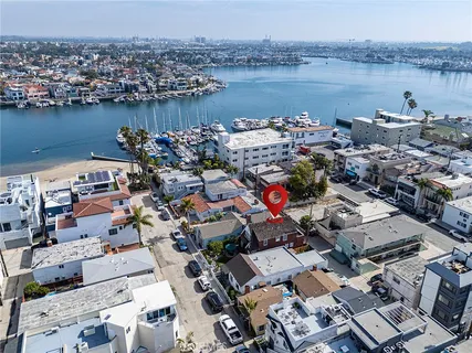 $1,850,000 | 62 61st Place, Long Beach, CA 90803