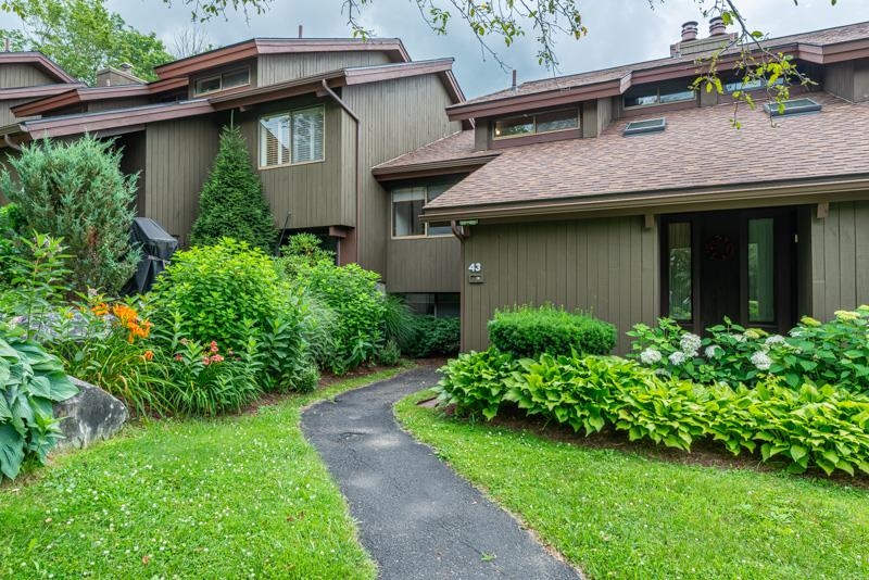 12 Murray Hill Heights Road, Unit 43 Manchester, VT 05255 - Photo 2 of 38