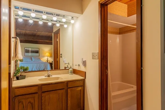 $440,000 | 12 Murray Hill Heights Road, Unit 43, Manchester, VT 05255