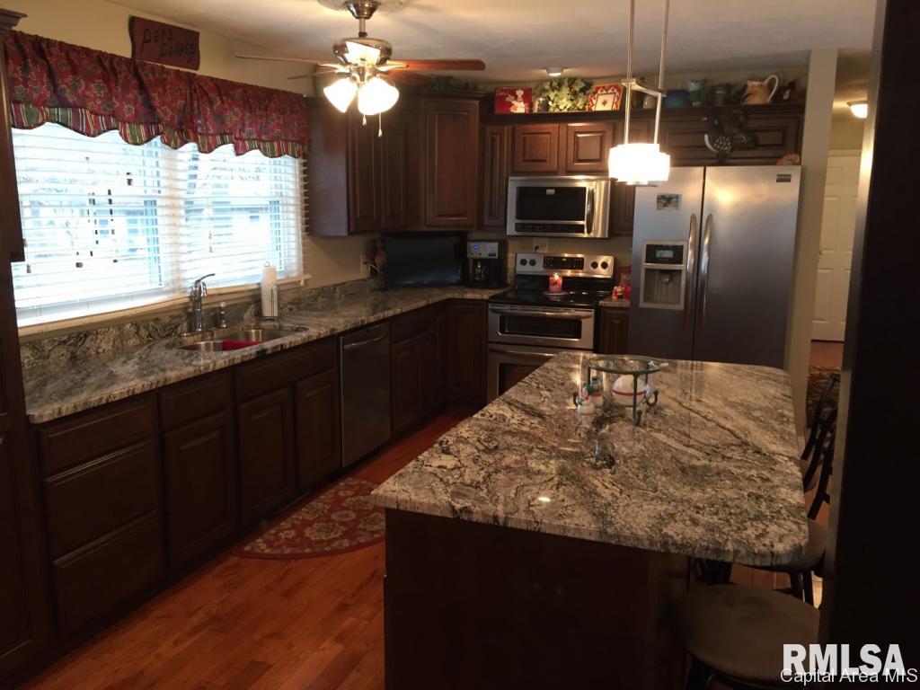 118 Collier Drive Springfield, IL 62704 - Photo 10 of 31