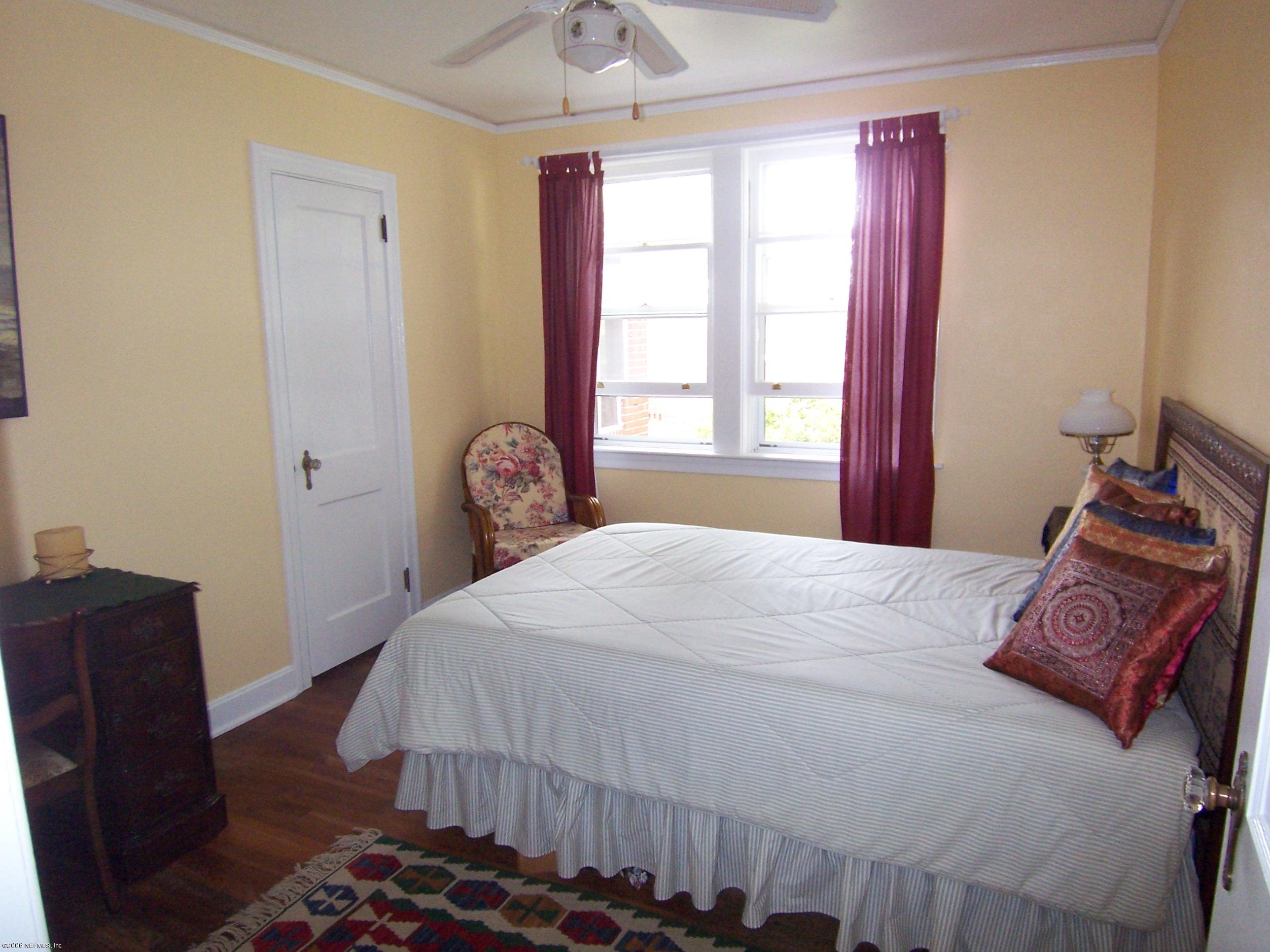 837 South Shores Road Jacksonville, FL 32207 - Photo 10 of 14 Bedroom