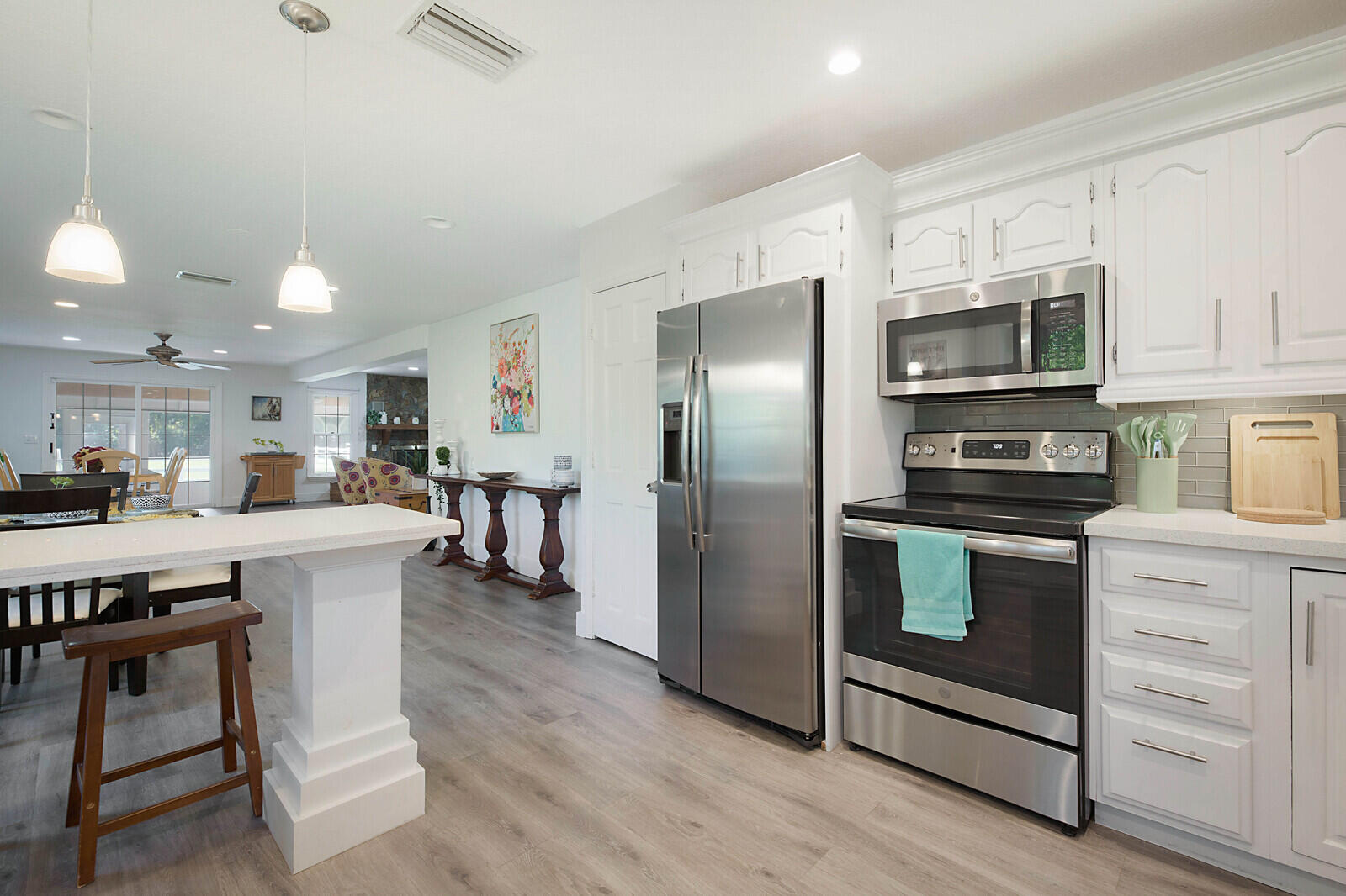 13346 Casey Road Loxahatchee, FL 33470 - Photo 19 of 53 kitchen