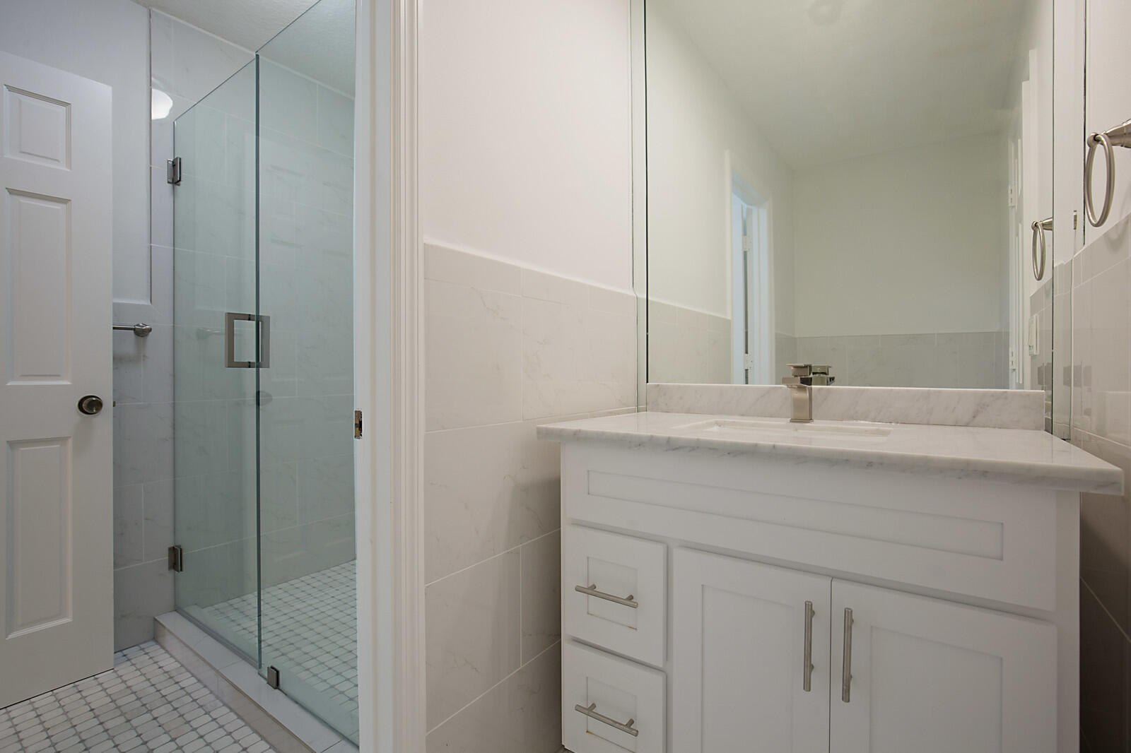 13346 Casey Road Loxahatchee, FL 33470 - Photo 33 of 53 upstairs bath 1