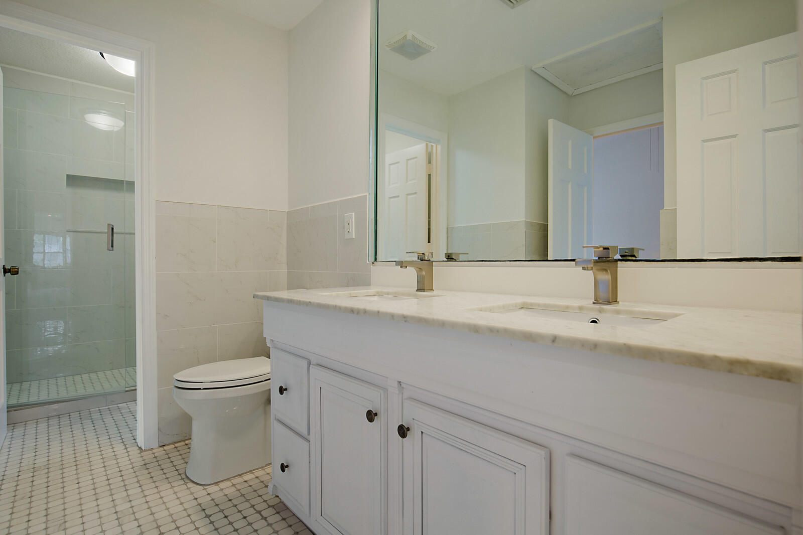 13346 Casey Road Loxahatchee, FL 33470 - Photo 35 of 53 upstairs bathroom 2