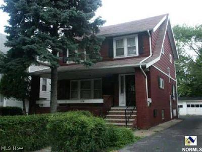 898 Helmsdale Road Cleveland Heights, OH 44112 - Photo 1 of 1