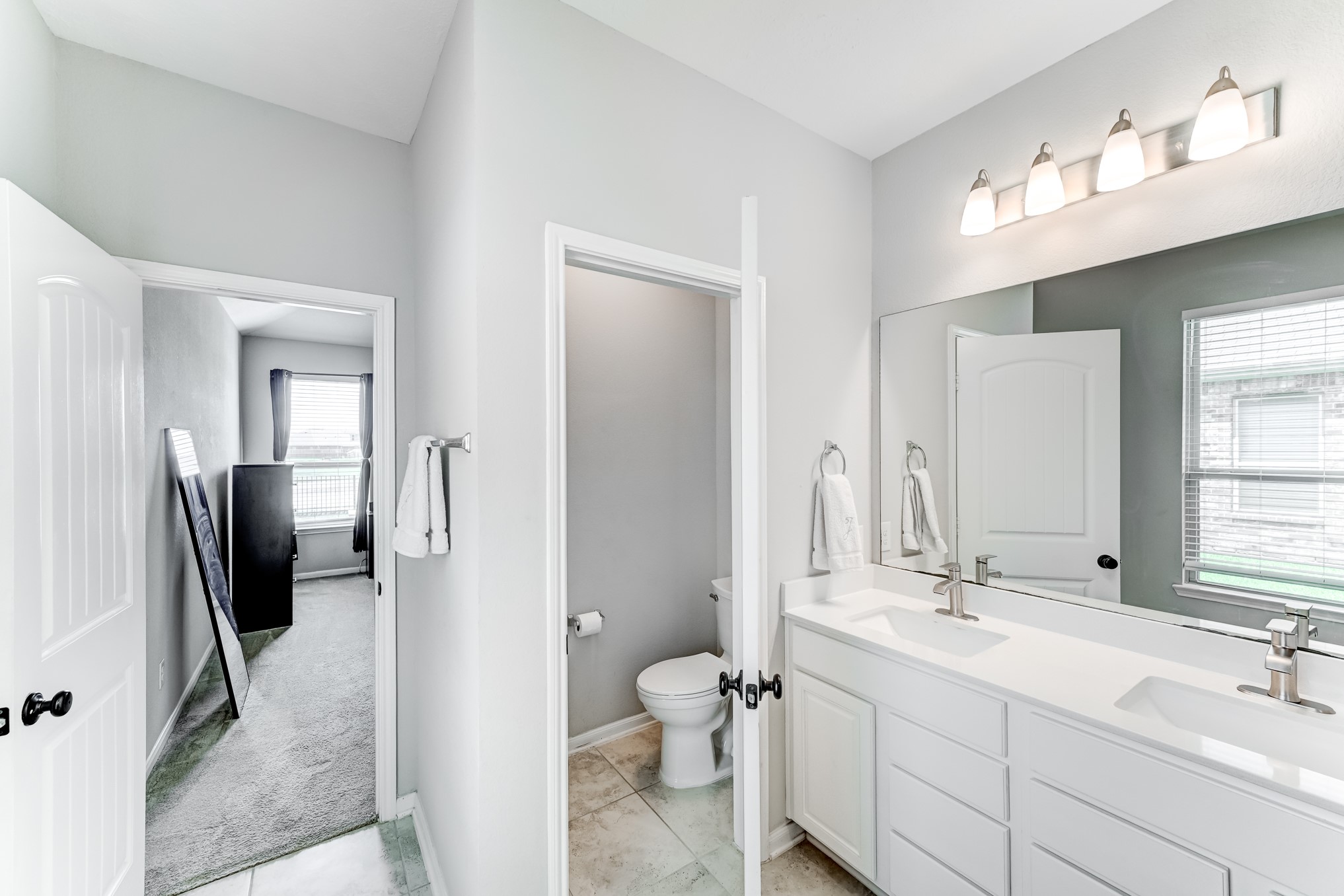 25307 Champion Ridge Court Katy, TX 77493 - Photo 32 of 48 Primary bathroom