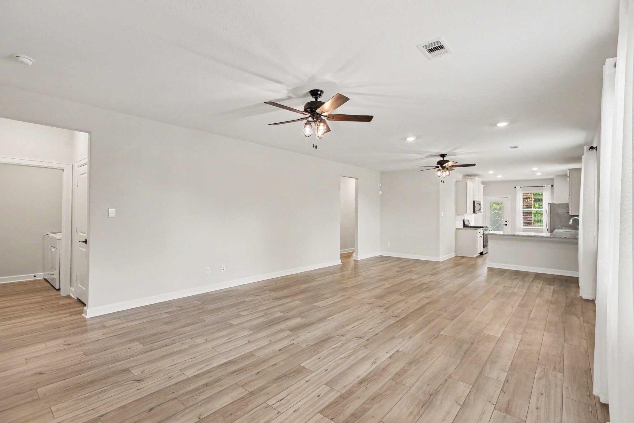 728 Fallen Hemlock Court Conroe, TX 77304 - Photo 6 of 29