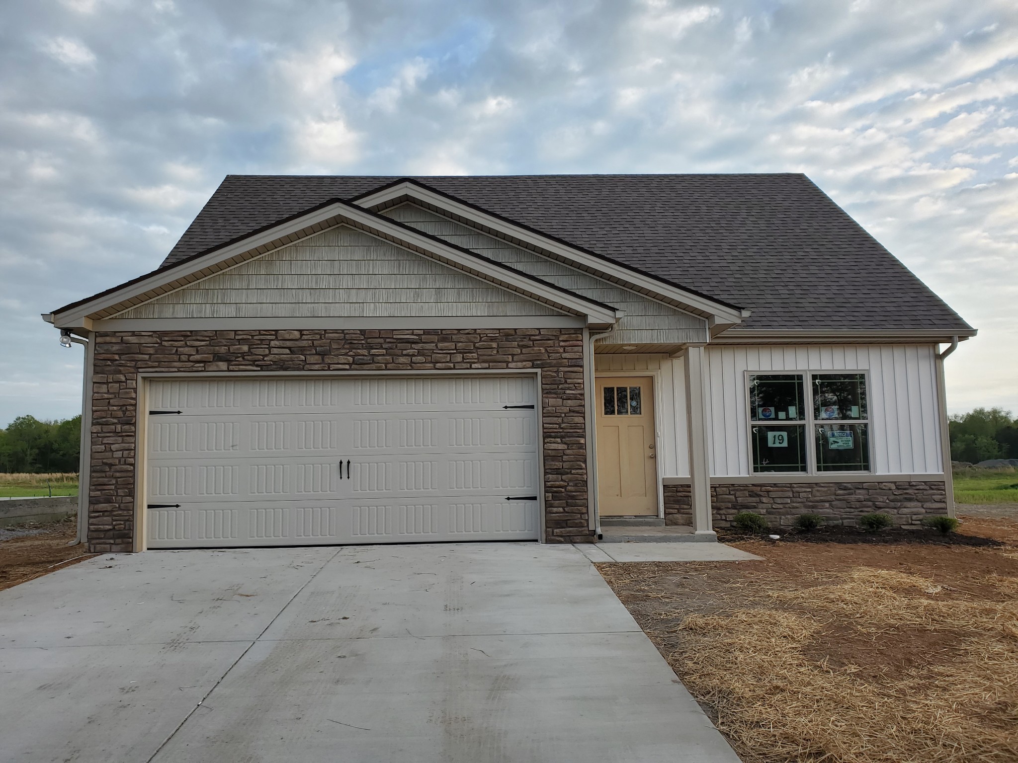 2231 Red Barn Road Christiana, TN 37037 - Photo 3 of 31 Gallery Image 3