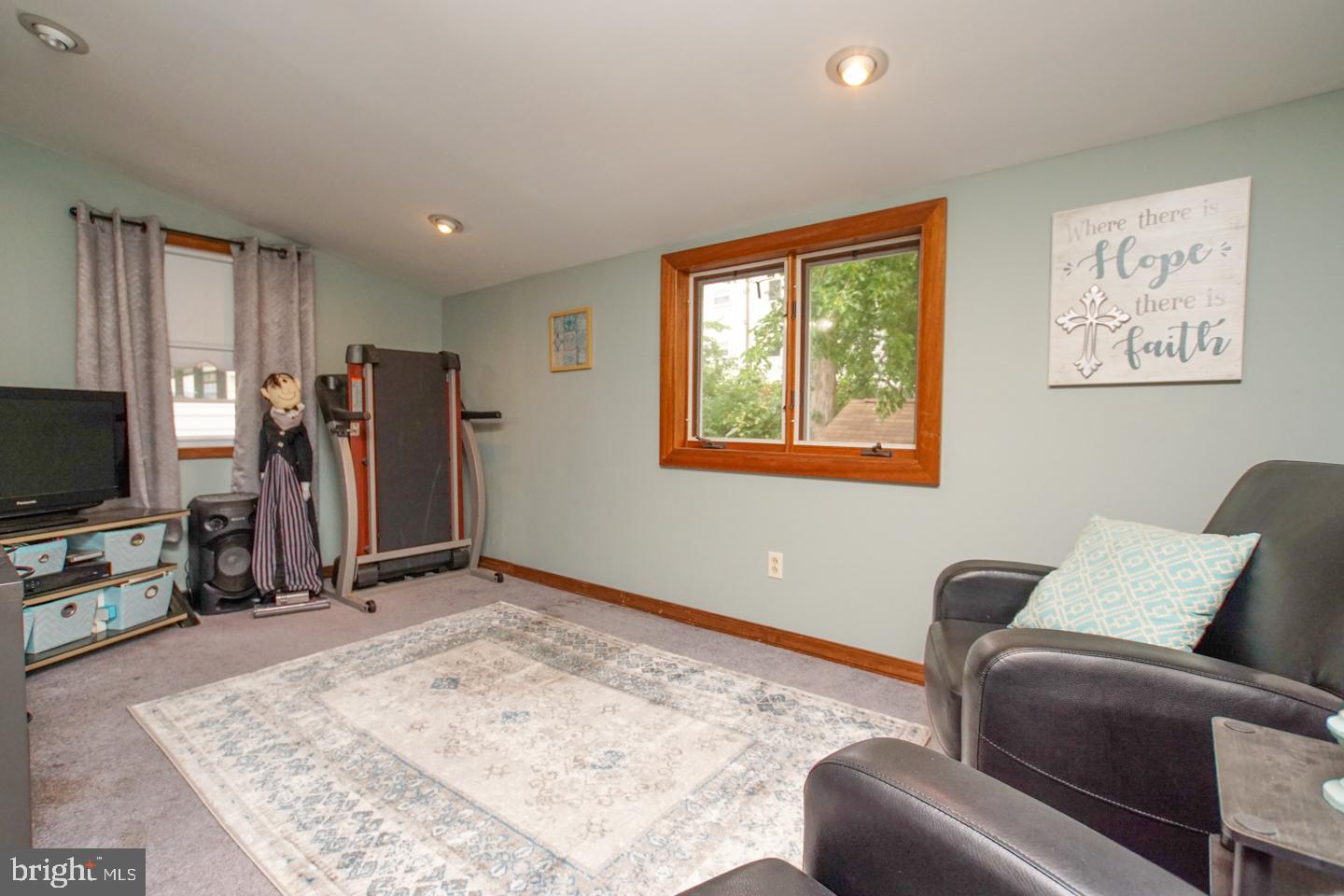 4207 Telford Road Philadelphia, PA 19154 - Photo 15 of 35 Gallery Image 15