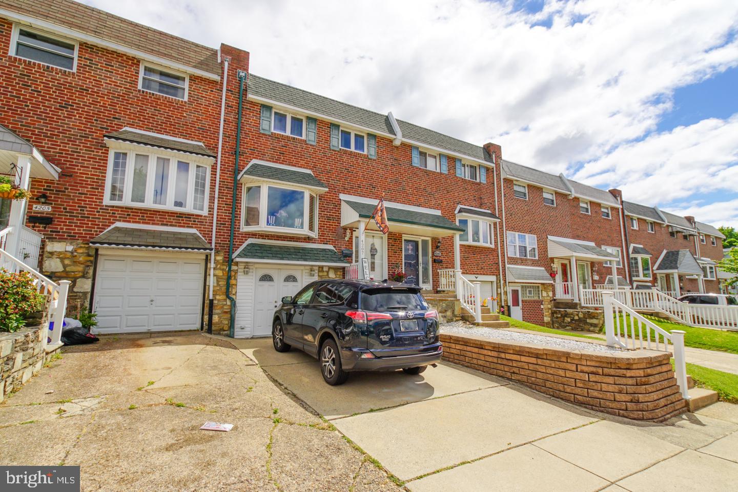 4207 Telford Road Philadelphia, PA 19154 - Photo 3 of 35 Gallery Image 3