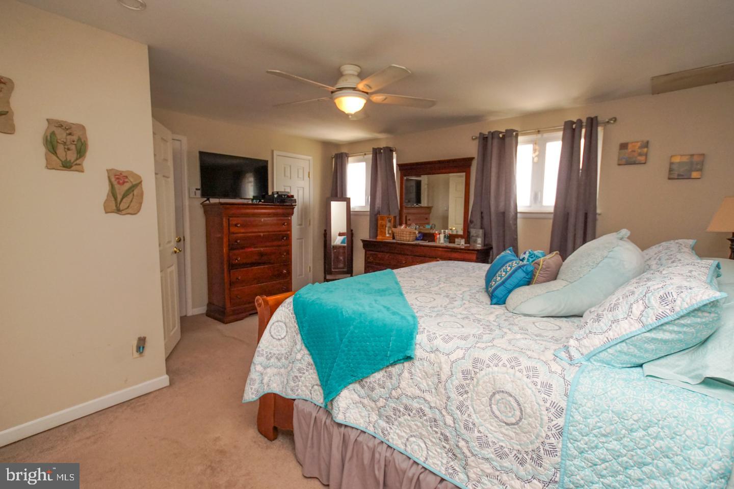 4207 Telford Road Philadelphia, PA 19154 - Photo 22 of 35 Gallery Image 22