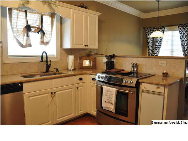 121 Forest Parks Road Sterrett, AL 35147 - Photo 6 of 27