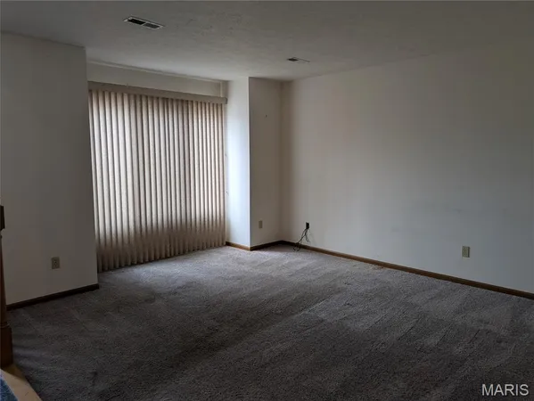 $184,900 | 1620 Forest Hills Drive, Unit D, St. Charles, MO 63303