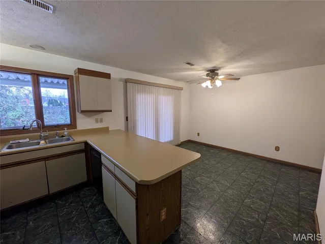 $200,000 | 1620 Forest Hills Drive, Unit D, St. Charles, MO 63303