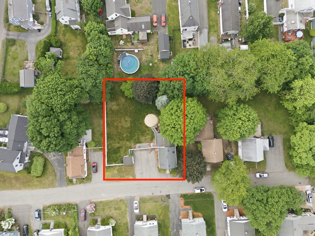 16 Elm Street Reading, MA 01867 - Photo 39 of 42