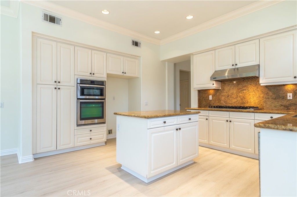 58 Oakhurst Road Irvine, CA 92620 - Photo 12 of 32 Gallery Image 12