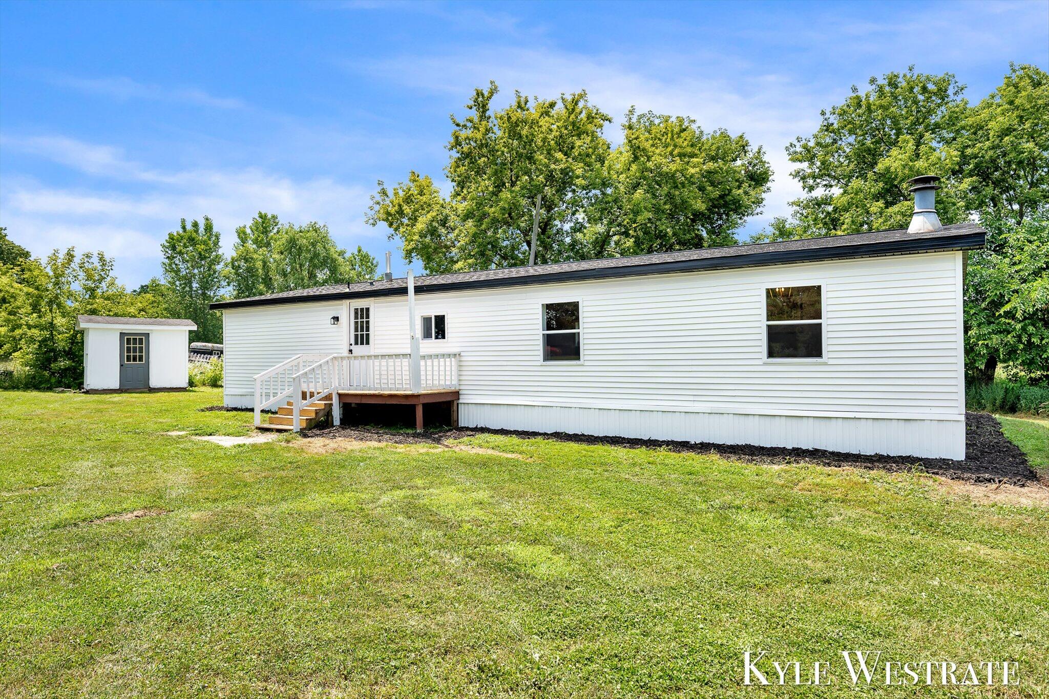 295 Shaw Road Ravenna, MI 49451 - Photo 3 of 32 04-KYL00019