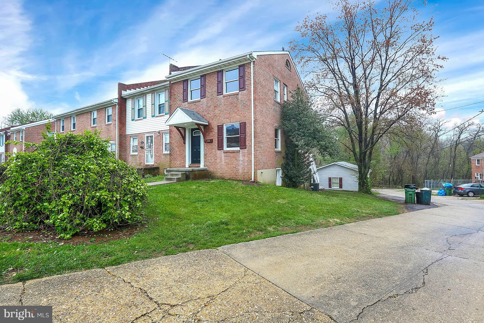 5229 Hillwell Road Baltimore, MD 21229 - Photo 24 of 24 Exterior (Rear)
