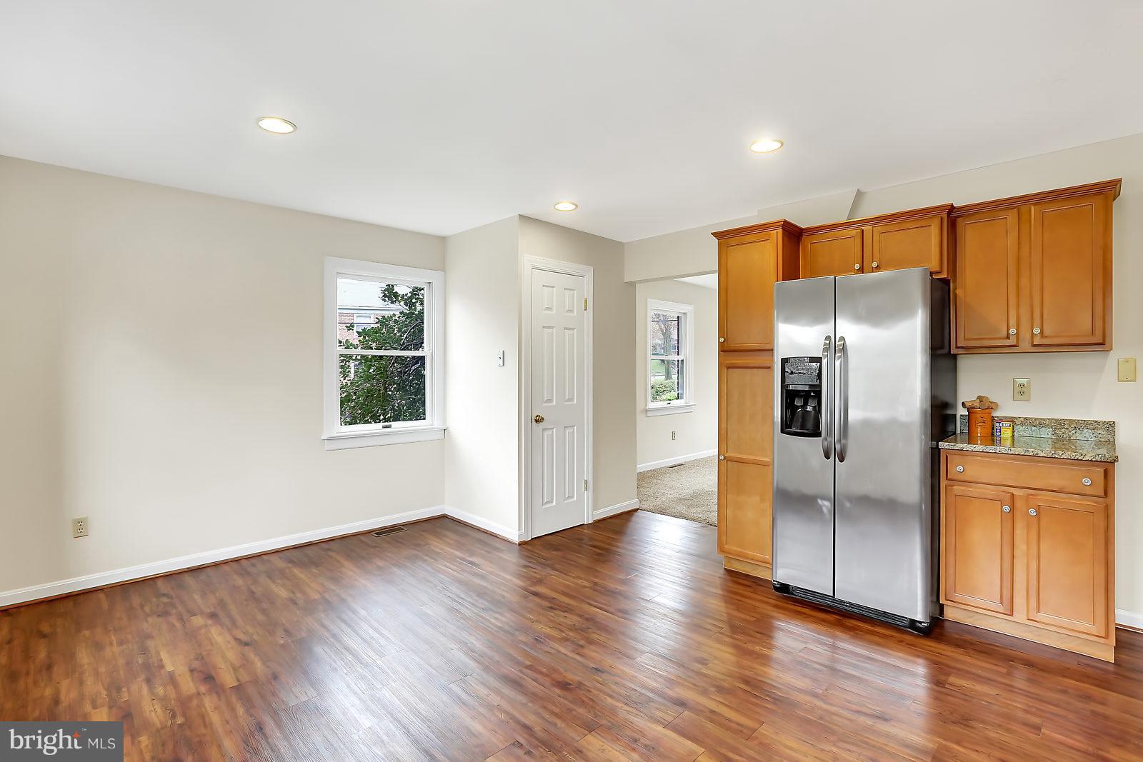 5229 Hillwell Road Baltimore, MD 21229 - Photo 7 of 24 Kitchen