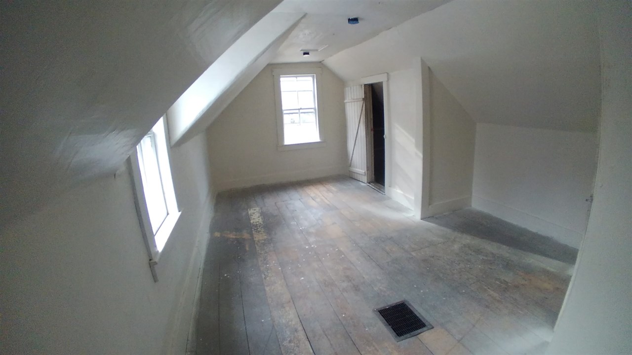 556 West Side Road Conway, NH 03860 - Photo 8 of 12