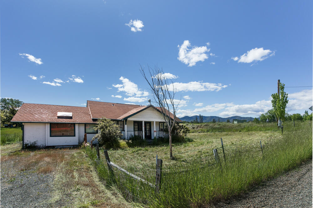 11717 Michael Road White City, OR 97503 - Photo 4 of 39 Home