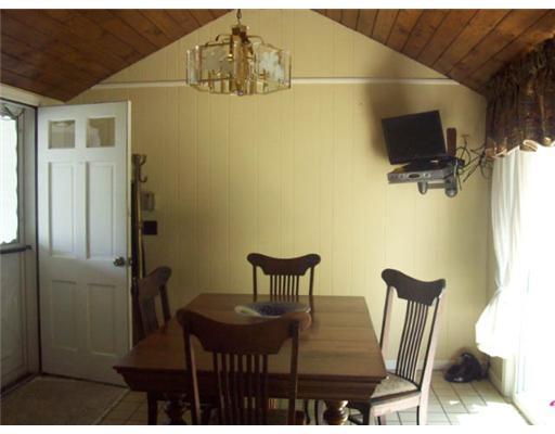 85 Forsythia Lane Cranston, RI 02921 - Photo 4 of 11 Dining Room.