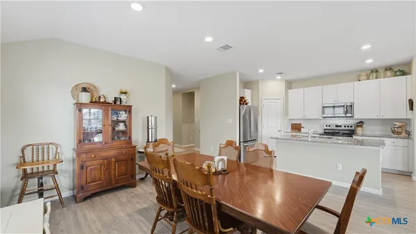 $2,175 | 2717 A San Martin Lane, Seguin, TX 78155