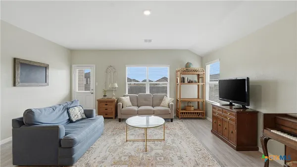 $2,175 | 2717 A San Martin Lane, Seguin, TX 78155