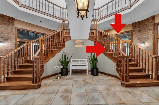 a view of entryway with a front door