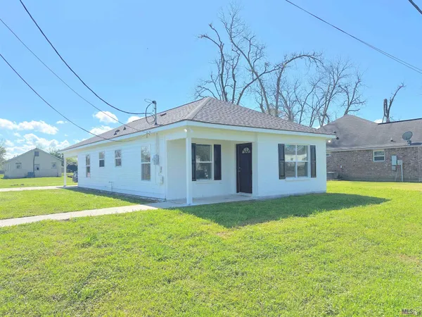 $1,290 | 1705 Ravier Lane, Sunshine, LA 70780