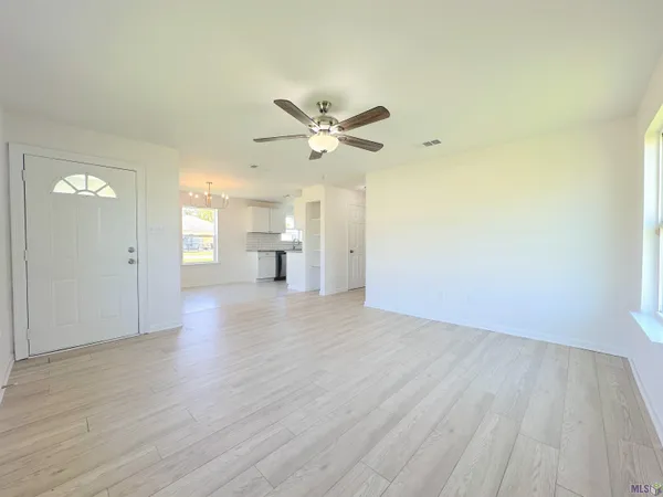 $1,290 | 1705 Ravier Lane, Sunshine, LA 70780