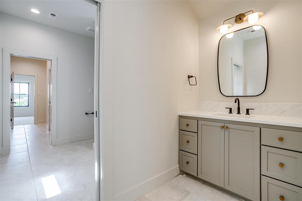 2015 Meadowlark Court Aledo, TX 76008 - Photo 35 of 40