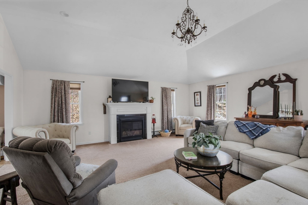 4 Brintnal Drive Rutland, MA 01543 - Photo 16 of 40