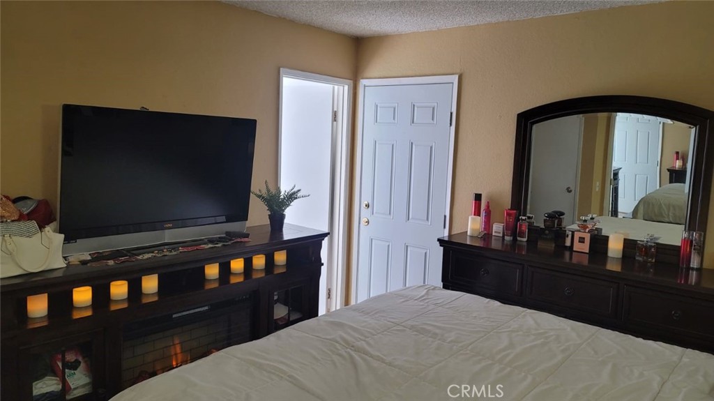 3108 East Avenue R4 Palmdale, CA 93550 - Photo 3 of 11