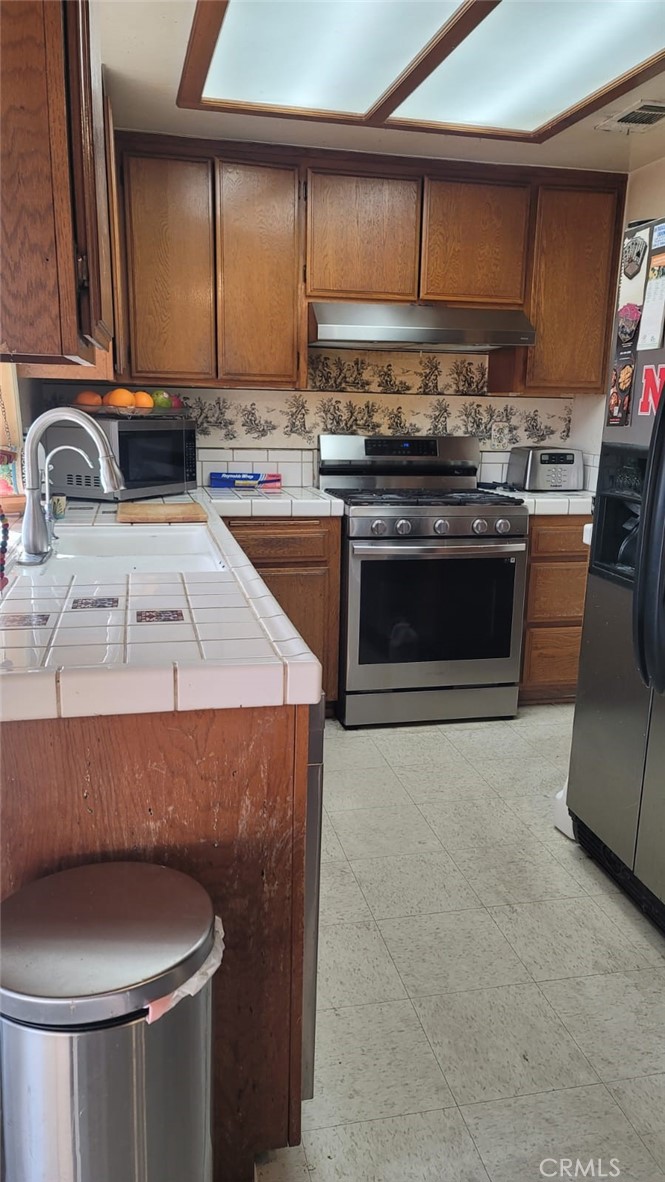 3108 East Avenue R4 Palmdale, CA 93550 - Photo 6 of 11