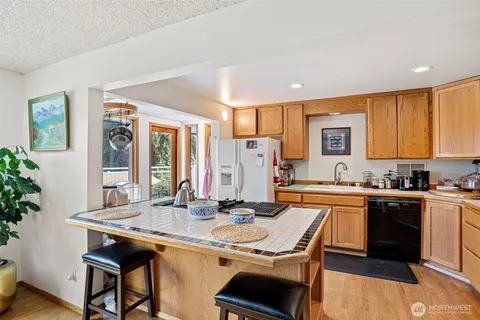 $750,000 | 8421 Cascadia Avenue, Everett, WA 98208