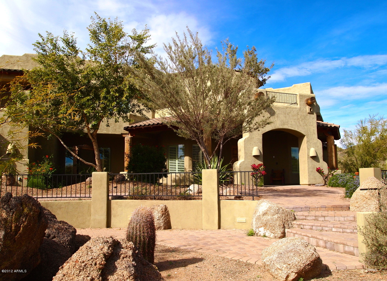 8606 East Oak Street Mesa, AZ 85207 - Photo 2 of 25 Main Entry