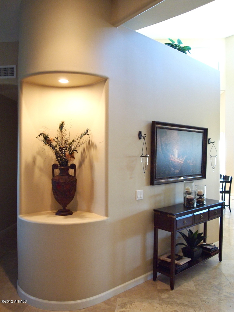 8606 East Oak Street Mesa, AZ 85207 - Photo 8 of 25 Niche