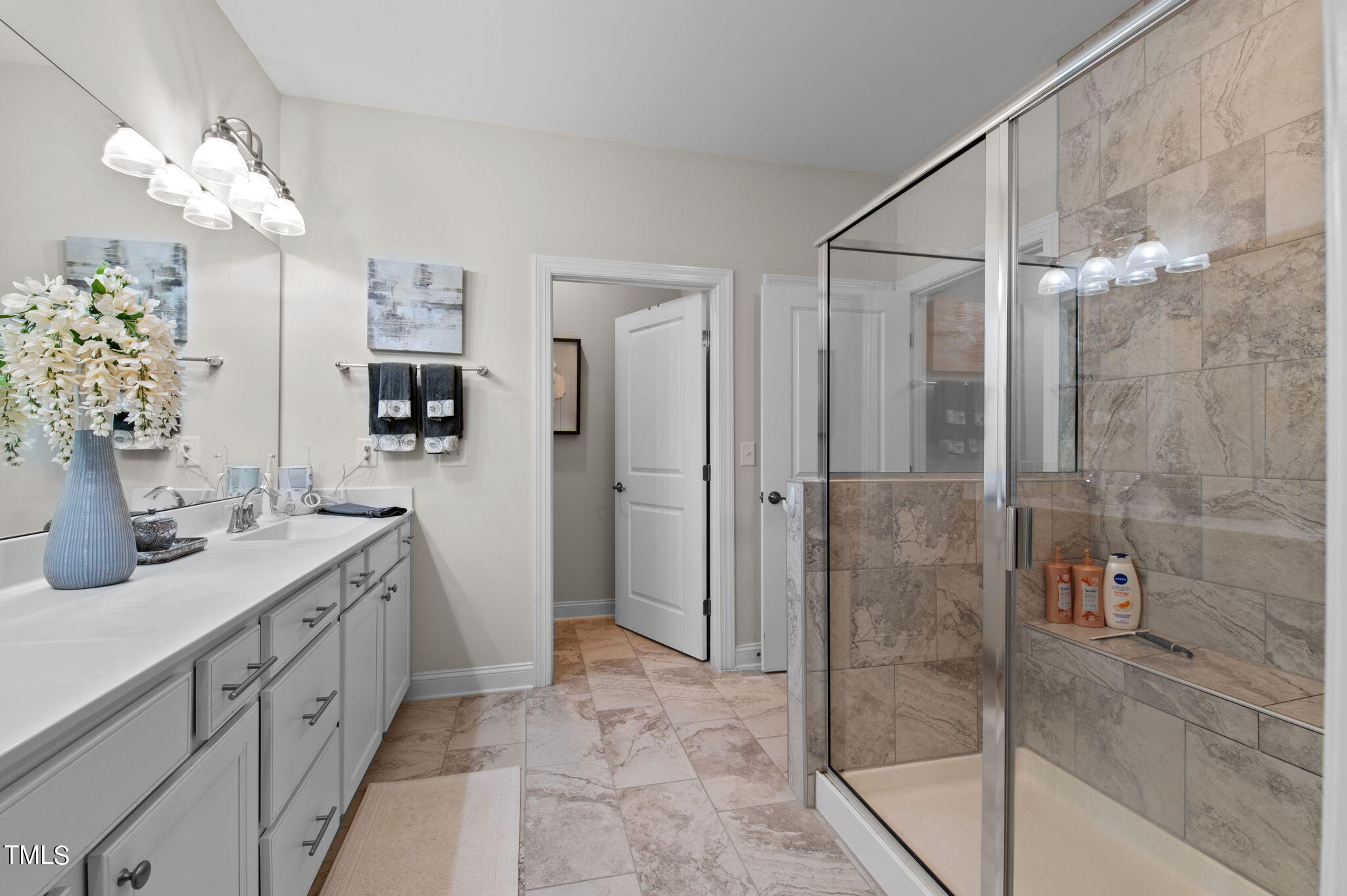 190 Azure Mist Drive Raleigh, NC 27610 - Photo 20 of 39 33-web-or-mls-DSC_9822