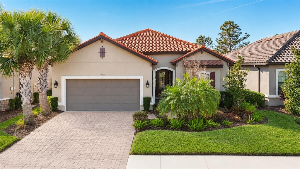 8613 Grand Alberato Road Tampa, FL 33647 - Photo 1 of 56