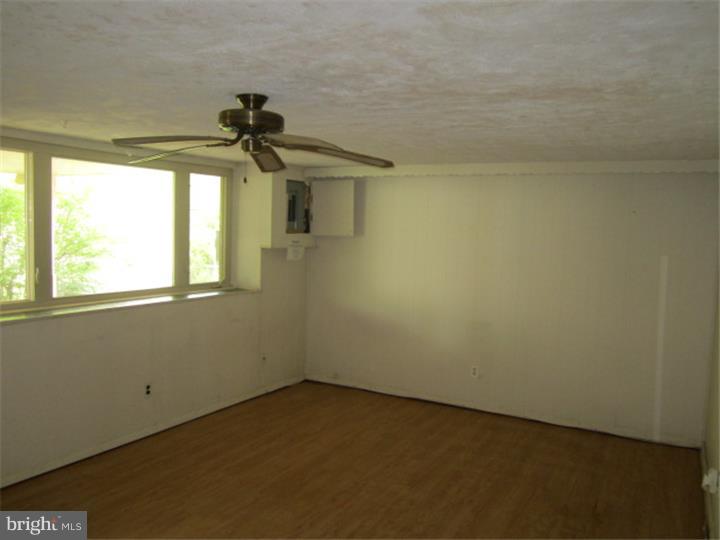 11832 Basile Road Philadelphia, PA 19154 - Photo 11 of 14