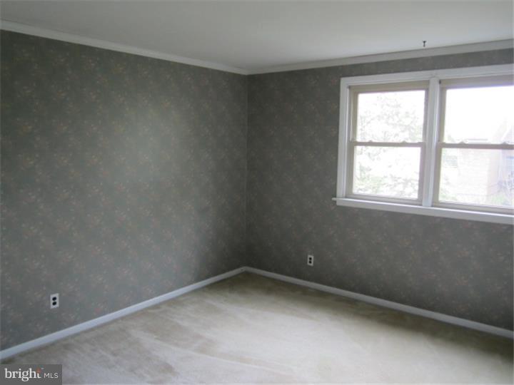 11832 Basile Road Philadelphia, PA 19154 - Photo 6 of 14