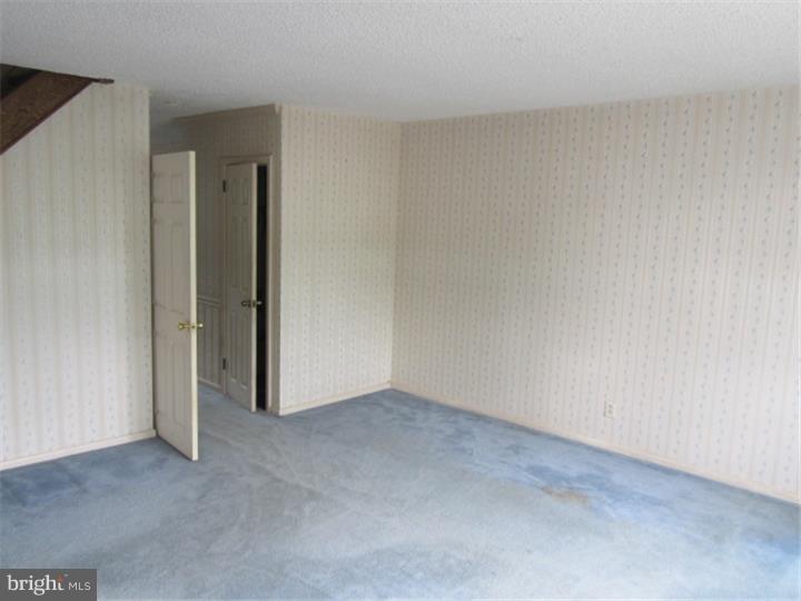 11832 Basile Road Philadelphia, PA 19154 - Photo 7 of 14